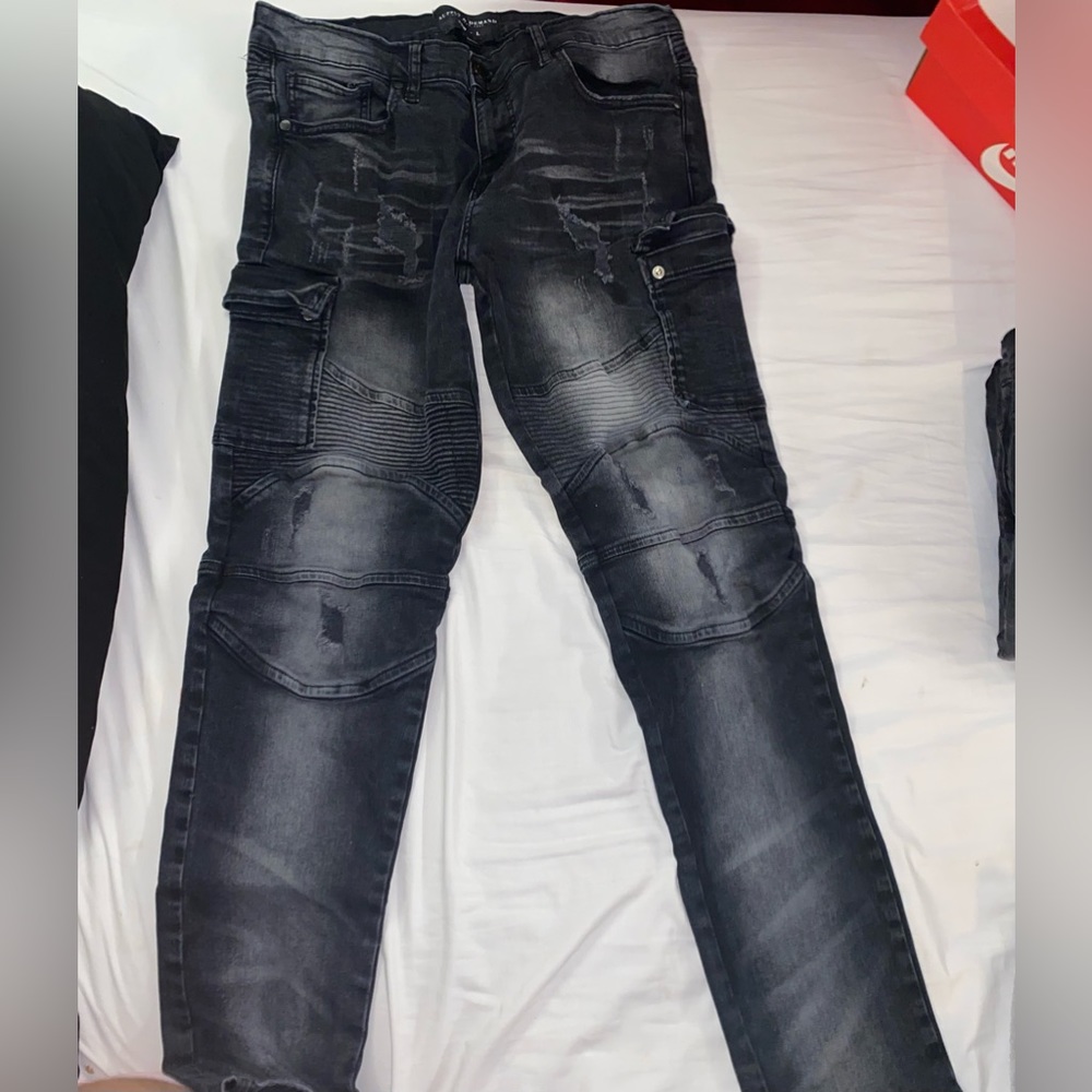 Men’s Ripped Denim Jeans